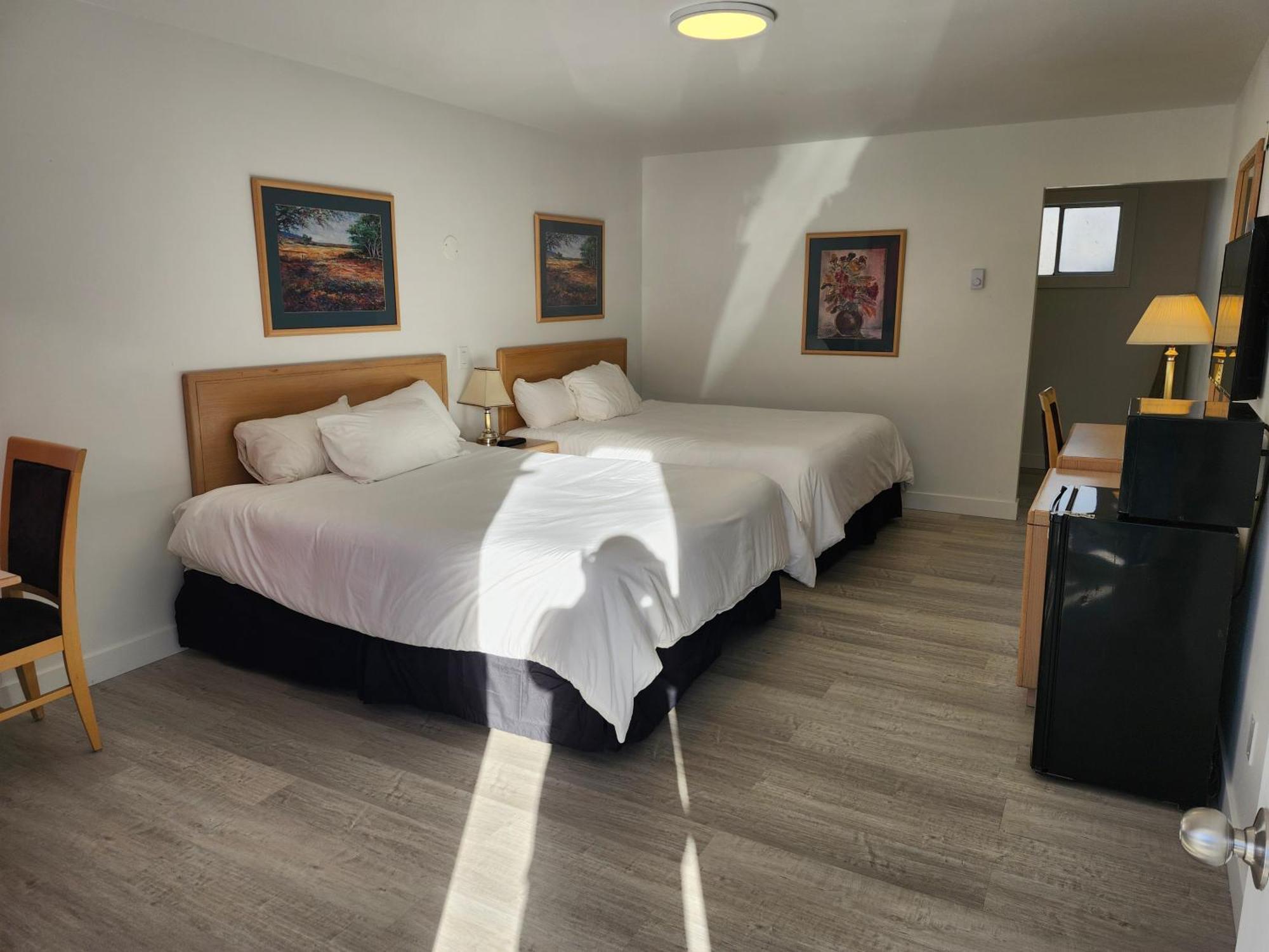 Cache Creek Inn エクステリア 写真