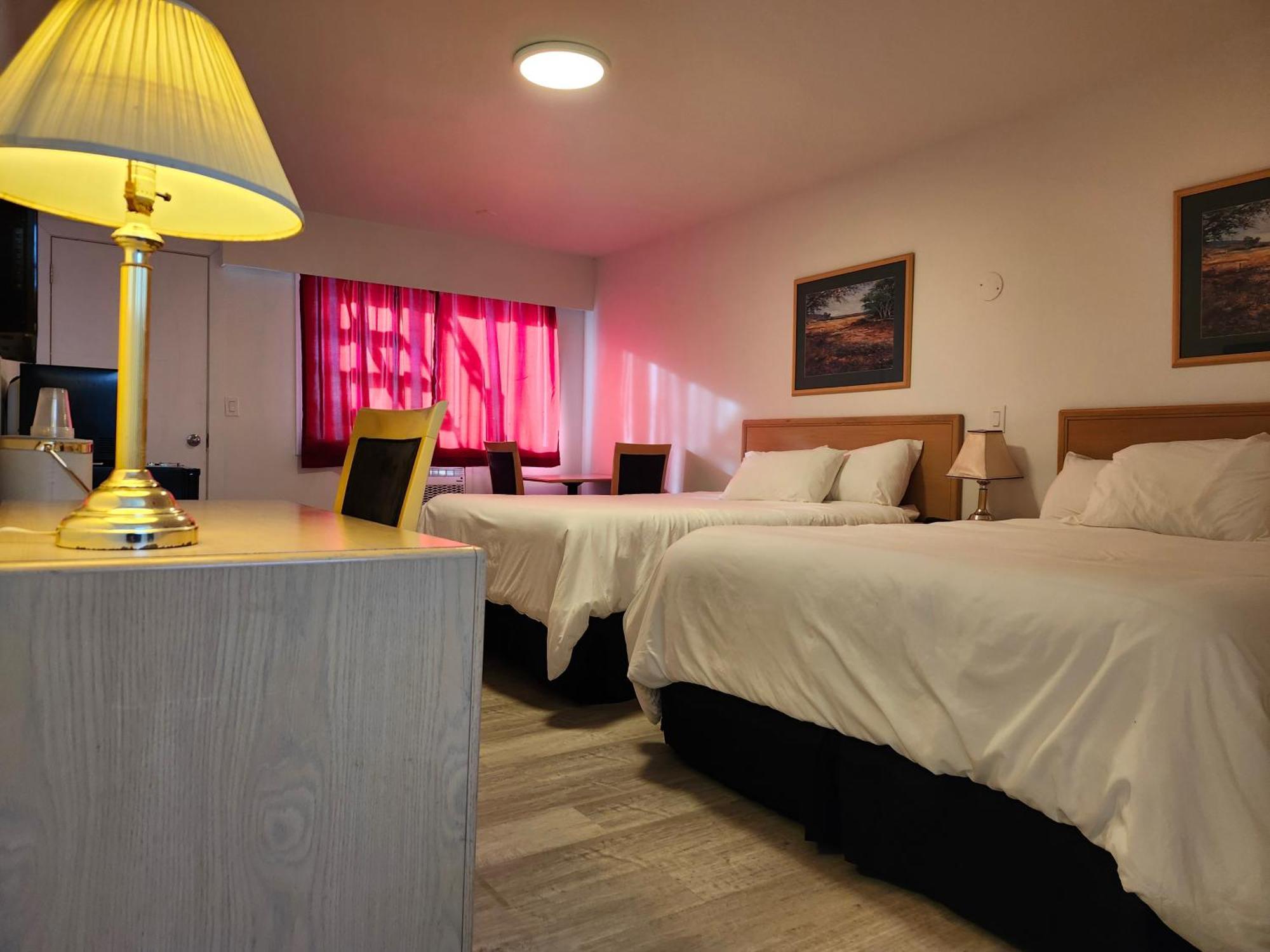 Cache Creek Inn エクステリア 写真