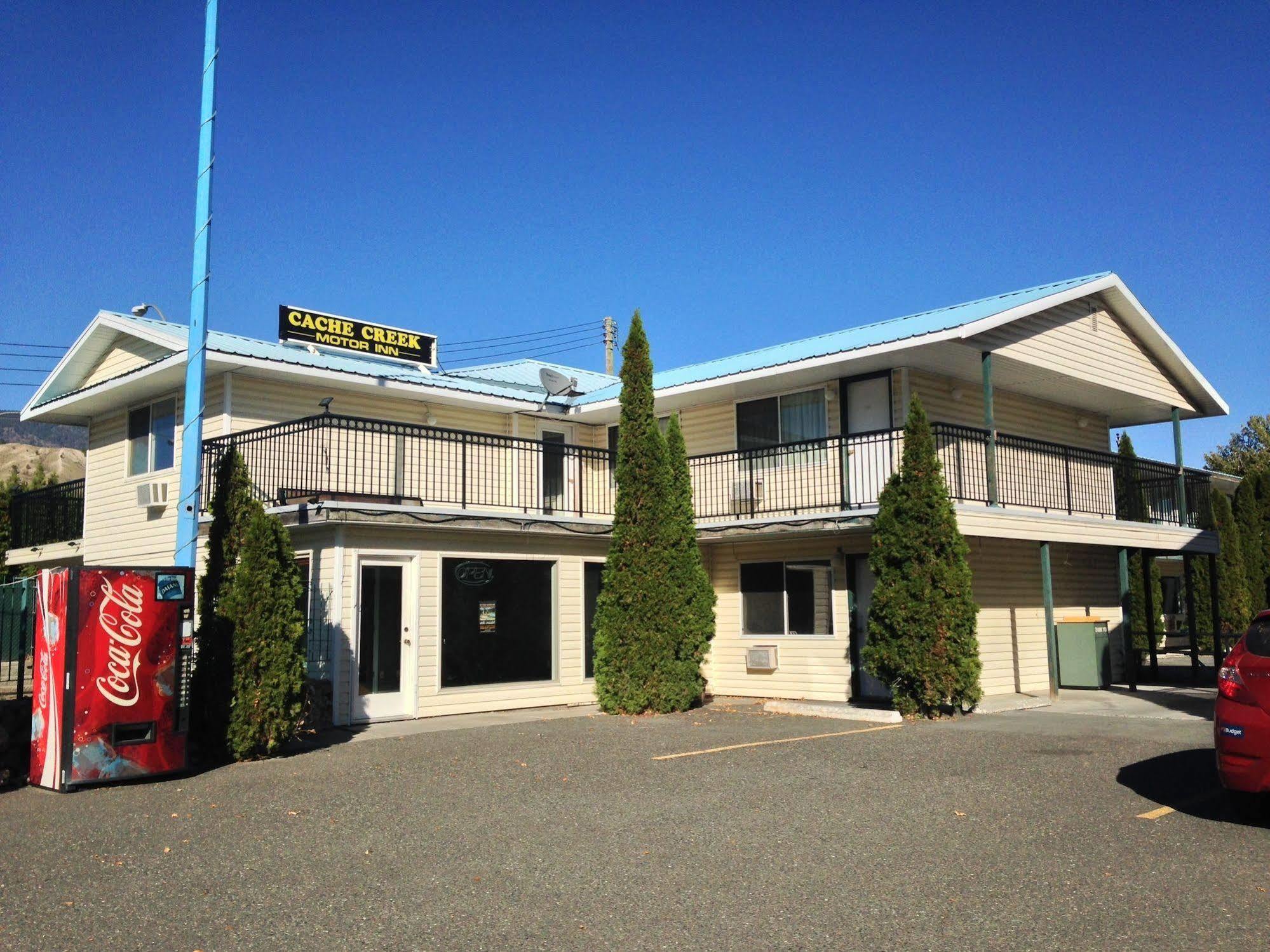 Cache Creek Inn エクステリア 写真